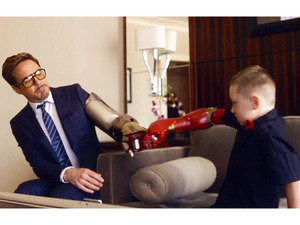 Thumb_robert-downey-jr-800